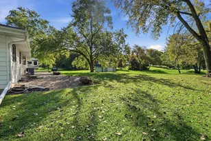 S55W23639 Hickory Ridge Dr, Waukesha, WI 53189 - Photo 35