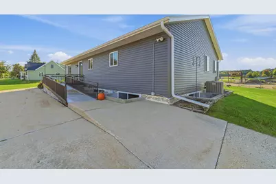 409  Degner Ave, Mayville, WI 53050 - Photo 3