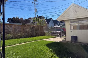 3213 W Lincoln Ave, Milwaukee, WI 53215 - Photo 29