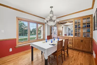 S44W23627  Amy James Dr, Waukesha, WI 53189 - Photo 5