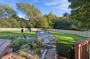 S44W23627 Amy James Dr, Waukesha, WI 53189 - Photo 27