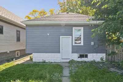 5720 W Rogers St, West Allis, WI 53219 - Photo 15
