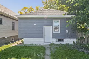 5720 W Rogers St, West Allis, WI 53219 - Photo 15