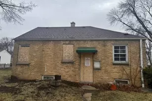 4661 N 21st St, Milwaukee, WI 53209 - Photo 1