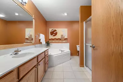 1122 N Sunnyslope Dr #203, Racine, WI 53406 - Photo 17