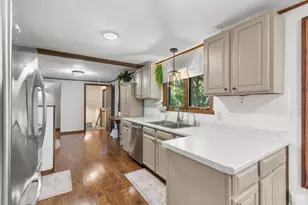 1903 Sunkist Ave, Waukesha, WI 53188 - Photo 7
