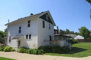 1710 Taylor Ln, West Bend, WI 53090 - Photo 41