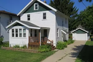 1710 Taylor Ln, West Bend, WI 53090 - Photo 9