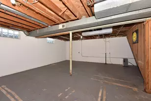 7801 W Clovernook St, Milwaukee, WI 53223 - Photo 29
