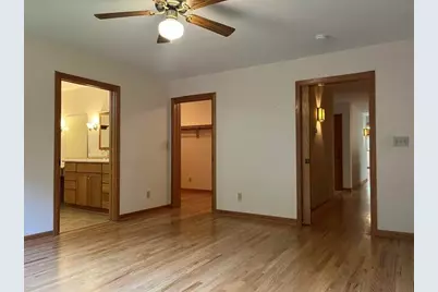 S80W36100  Oak Ridge Dr, Eagle, WI 53119 - Photo 13