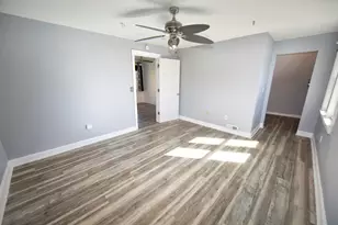 2405 S 92nd St, West Allis, WI 53227 - Photo 19