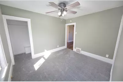 2405 S 92nd St, West Allis, WI 53227 - Photo 15