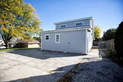 2405 S 92nd St, West Allis, WI 53227 - Photo 27