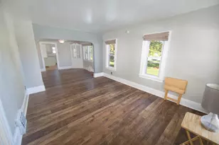 2405 S 92nd St, West Allis, WI 53227 - Photo 5