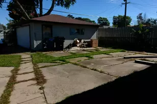 1601 Roosevelt Ave, Racine, WI 53406 - Photo 17
