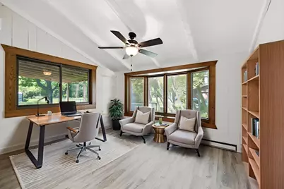 611 W Mequon Rd, Mequon, WI 53092 - Photo 11