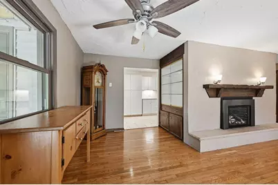 611 W Mequon Rd, Mequon, WI 53092 - Photo 15