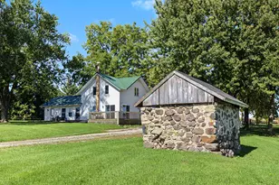 N7097 Nielson Ln, Milford, WI 53038 - Photo 35