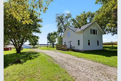 N7097  Nielson Ln, Milford, WI 53038 - Photo 3