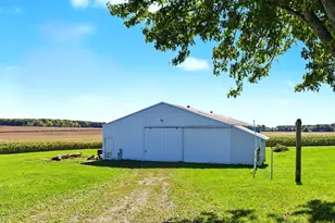 N7097 Nielson Ln, Milford, WI 53038 - Photo 37
