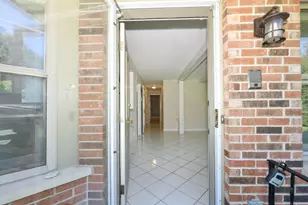 110 Eagle Pointe Dr, Delavan, WI 53115 - Photo 3