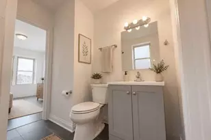 1800 N Farwell Ave, Milwaukee, WI 53202 - Photo 9