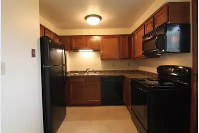 614 S Erie St, De Pere, WI 54115 - Photo 5