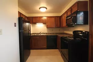 614 S Erie St, De Pere, WI 54115 - Photo 5