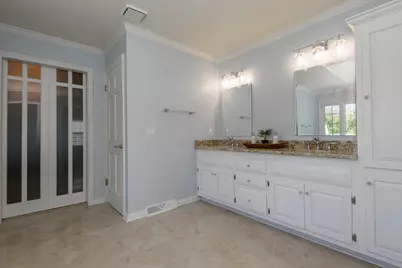 W302N1609  Crooked Creek Ct, Delafield, WI 53072 - Photo 33