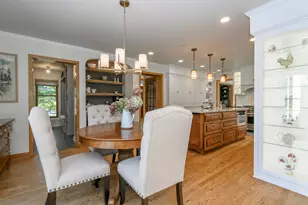 W302N1609 Crooked Creek Ct, Delafield, WI 53072 - Photo 13