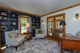 W302N1609 Crooked Creek Ct, Delafield, WI 53072 - Photo 5