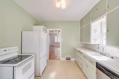 7410  14th Ave, Kenosha, WI 53143 - Photo 9