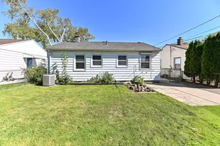 250 Luedtke Ave, Racine, WI 53405 - Photo 23