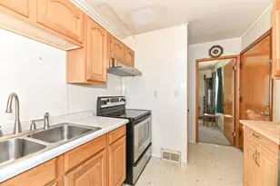 250 Luedtke Ave, Racine, WI 53405 - Photo 9