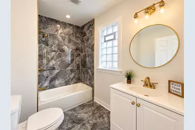 2932 W Walnut St, Milwaukee, WI 53208 - Photo 5