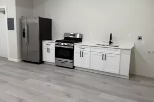 1637 Washington Ave, Racine, WI 53403 - Photo 11