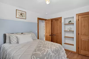 2127 Crestview Ct, Wauwatosa, WI 53226 - Photo 13