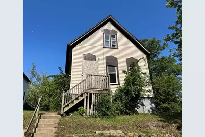 2455 N Dr William Finlayson St, Milwaukee, WI 53212 - Photo 1