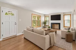 W63N399 Hillcrest Ave, Cedarburg, WI 53012 - Photo 3