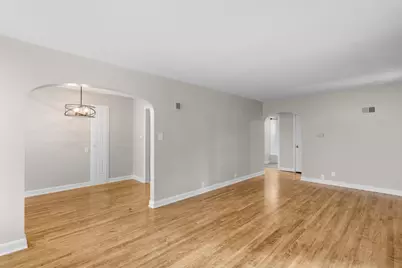 W63N399  Hillcrest Ave, Cedarburg, WI 53012 - Photo 3