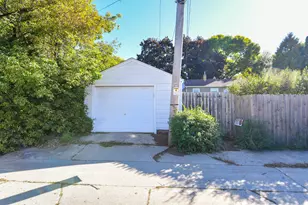 1117 S 107th St, West Allis, WI 53214 - Photo 25