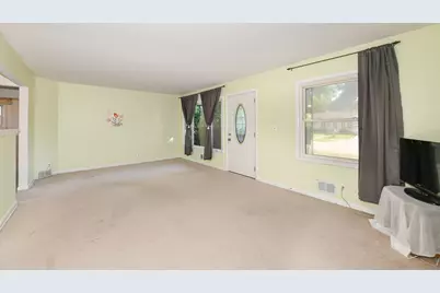 1117 S 107th St, West Allis, WI 53214 - Photo 3