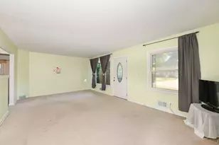 1117 S 107th St, West Allis, WI 53214 - Photo 3