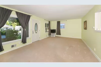 1117 S 107th St, West Allis, WI 53214 - Photo 5