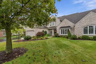 10601 N Hidden Reserve Cir, Mequon, WI 53092 - Photo 3