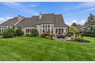 10601 N Hidden Reserve Cir, Mequon, WI 53092 - Photo 5