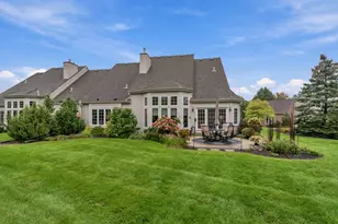 10601 N Hidden Reserve Cir, Mequon, WI 53092 - Photo 5