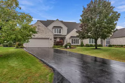 10601 N Hidden Reserve Cir, Mequon, WI 53092 - Photo 1