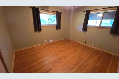 14460 W Lisbon Rd, Brookfield, WI 53005 - Photo 13