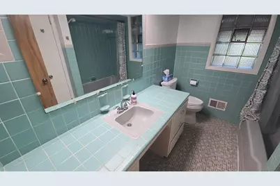 14460 W Lisbon Rd, Brookfield, WI 53005 - Photo 17